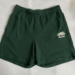 Roots Shorts Dark Green Beaver Logo Fleece Size M Drawstring Waist Cotton Blend
